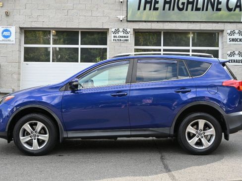 Used 2015 Toyota RAV4 XLE AWD/4WD image 3