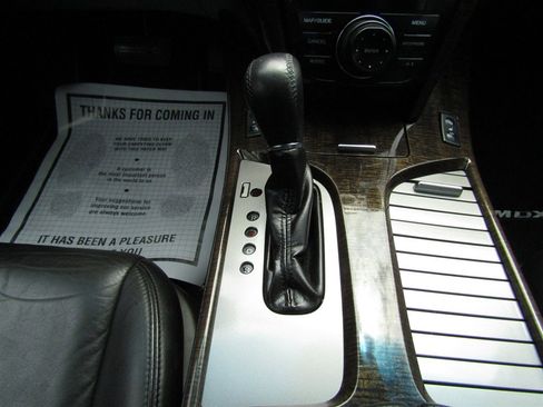 Used 2010 Acura MDX w/ Technology Package AWD/4WD image 28