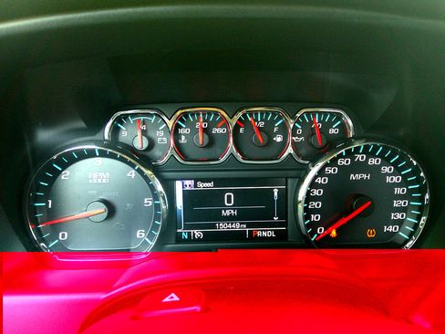 Used 2018 Chevrolet Silverado 1500 LT w/ All Star Edition image 28