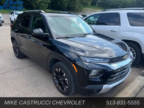 Used 2023 Chevrolet TrailBlazer LT FWD image 2