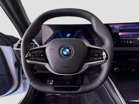 New 2026 BMW i4 eDrive40 w/ Parking Assistance Package RWD image 11