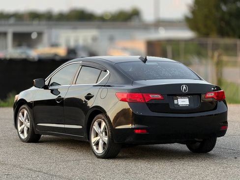 Used 2013 Acura ILX w/ Technology Package FWD image 8