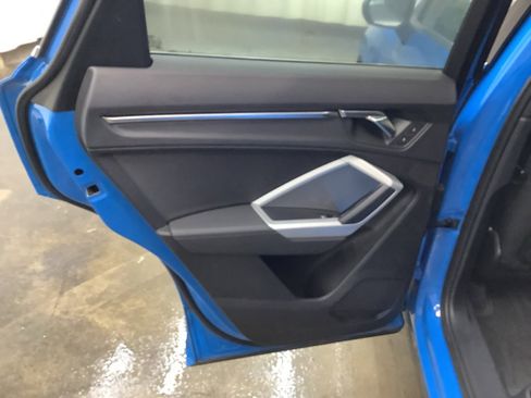 Used 2023 Audi Q3 2.0T Premium image 24