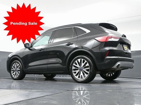 Used 2022 Ford Escape Titanium image 54