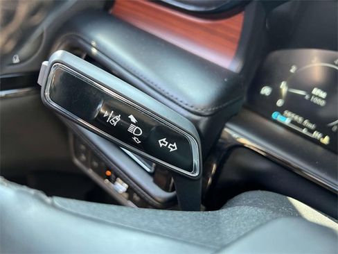 Used 2021 Lincoln Nautilus Reserve w/ Cargo Utility Package image 33