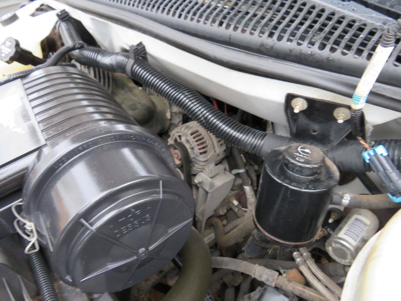 Used 2014 Chevrolet Express 2500 RWD image 17