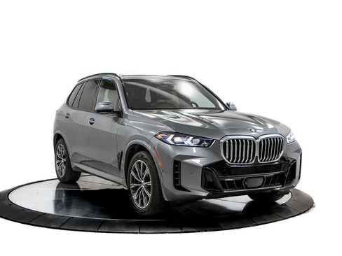 Used 2024 BMW X5 xDrive40i w/ M Sport Package AWD/4WD image 9