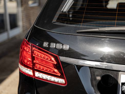 Used 2014 Mercedes-Benz E 350 4MATIC Wagon image 15