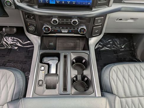 Used 2021 Ford F150 Limited image 47