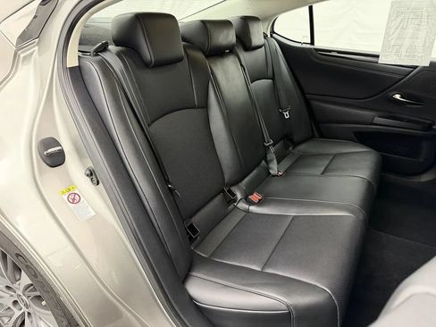 Used 2019 Lexus ES 350 w/ Premium Package FWD image 31