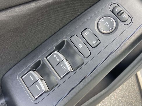 Used 2024 Honda Civic Sport image 17