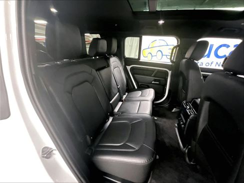 Used 2025 Land Rover Defender 110 S image 16
