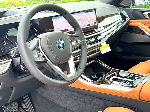 New 2026 BMW X5 xDrive40i w/ Climate Comfort Package AWD/4WD image 9