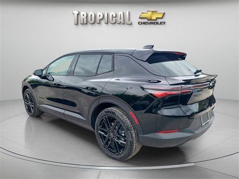 New 2026 Chevrolet Equinox EV LT image 3