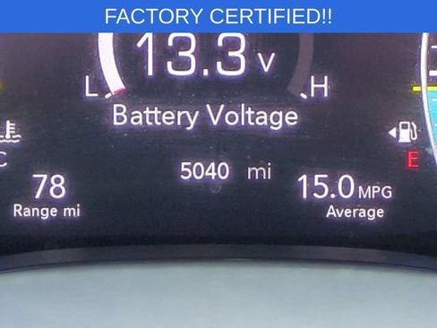Used 2025 Chrysler Voyager LX FWD image 22