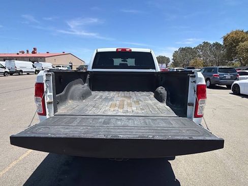 Used 2023 RAM 2500 Tradesman w/ Chrome Appearance Group AWD/4WD image 9