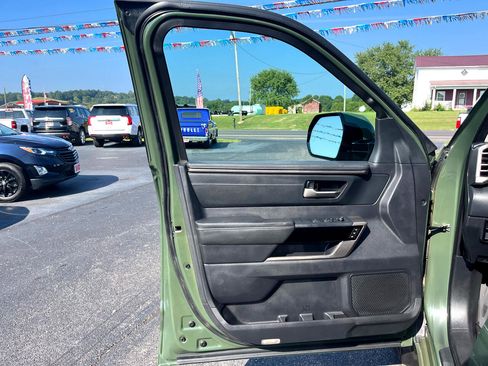 Used 2022 Toyota Tundra Limited image 10