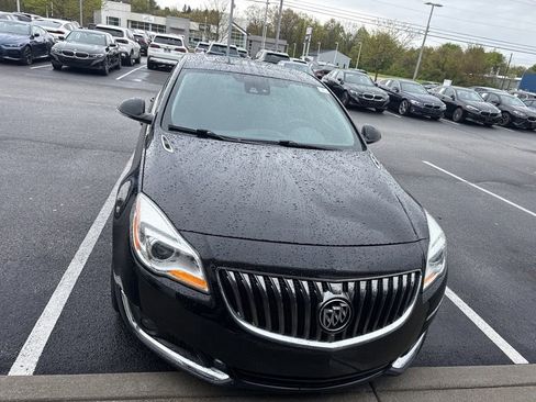 Used 2017 Buick Regal Premium w/ Driver Confidence Package #1 AWD/4WD image 2