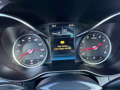 Used 2020 Mercedes-Benz GLC 300 4MATIC image 13