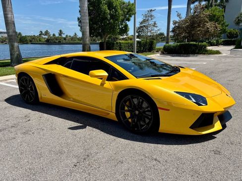 Used 2013 Lamborghini Aventador LP 700-4 AWD/4WD image 4
