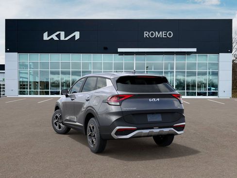 New 2025 Kia Sportage LX image 4