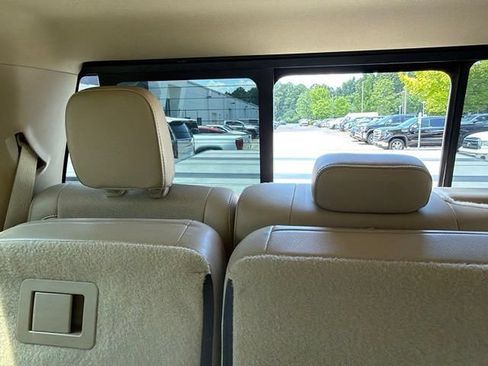 Used 2018 Ford F150 Lariat w/ Equipment Group 502A Luxury AWD/4WD image 8