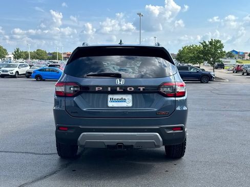 Certified 2026 Honda Pilot TrailSport image 6
