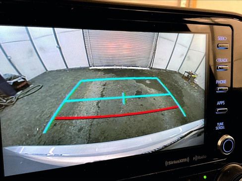 Used 2022 Toyota Highlander XLE image 20