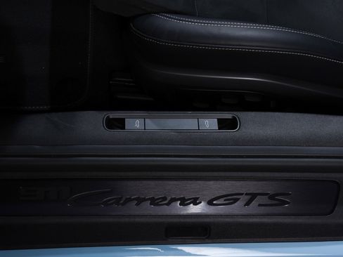 Used 2024 Porsche 911 Carrera GTS image 35