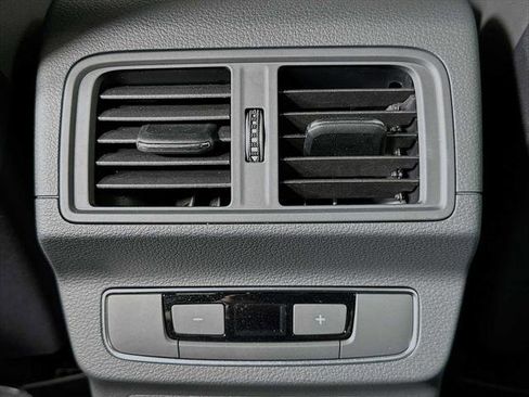 Certified 2025 Audi Q5 2.0T Premium Plus w/ Premium Plus Package image 24