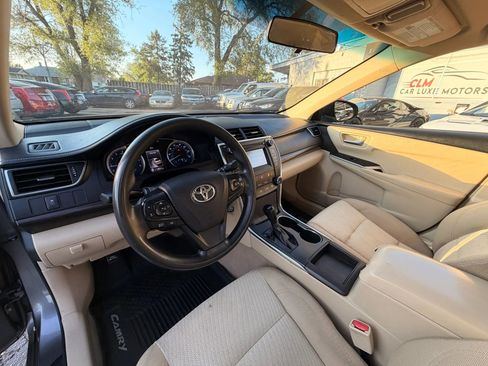 Used 2017 Toyota Camry LE FWD image 8