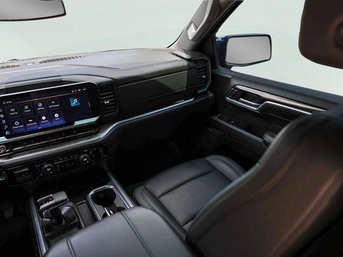 Used 2024 Chevrolet Silverado 1500 LTZ RWD image 30