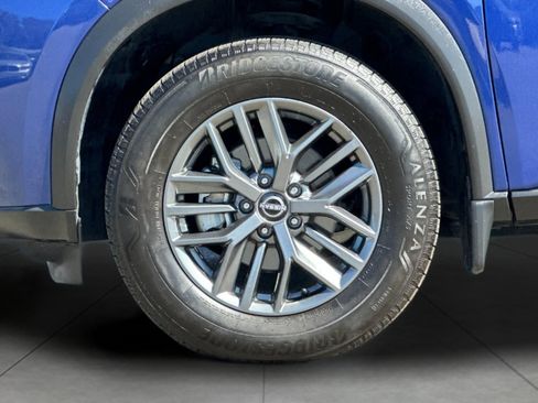 Used 2023 Nissan Rogue S FWD image 24