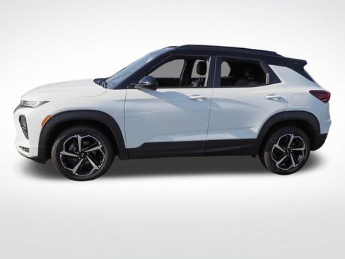 Used 2023 Chevrolet TrailBlazer RS w/ Convenience Package FWD image 2