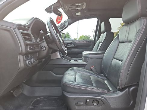 Used 2021 Chevrolet Tahoe RST w/ Luxury Package image 13