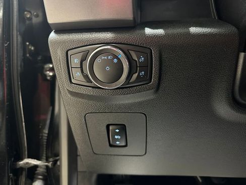 Used 2016 Ford F150 XLT w/ Equipment Group 302A Luxury image 14