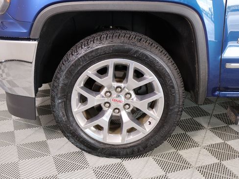 Used 2017 GMC Sierra 1500 SLT w/ SLT Premium Package image 16