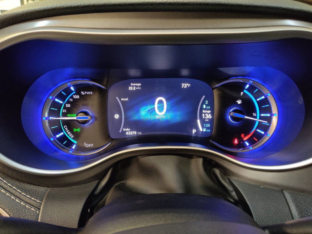 Used 2023 Chrysler Pacifica Touring-L FWD image 23