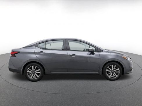 Used 2025 Nissan Versa SV FWD image 10