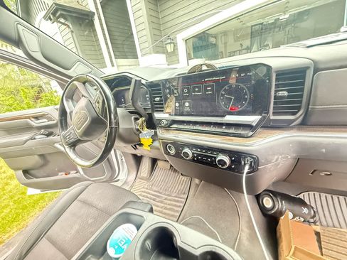 Used 2023 GMC Sierra 1500 Elevation AWD/4WD image 5