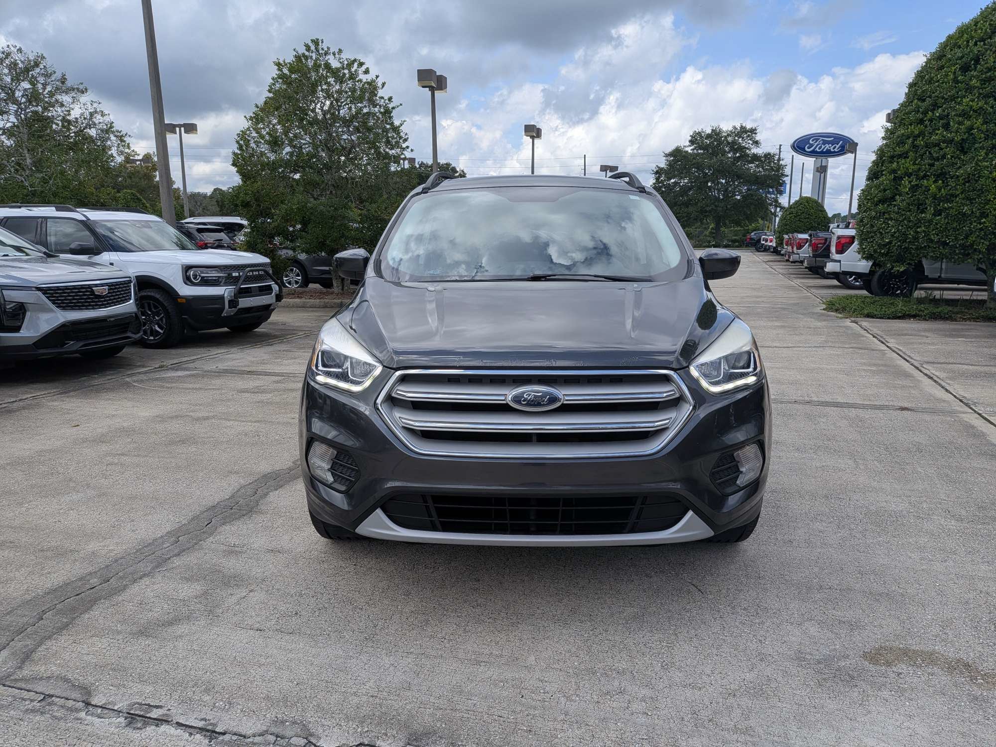 Used 2018 Ford Escape SEL FWD image 9