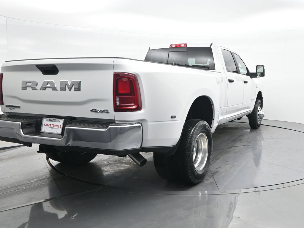 New 2026 RAM 3500 Big Horn AWD/4WD image 7