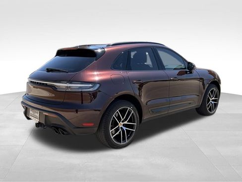 Used 2023 Porsche Macan AWD/4WD image 6