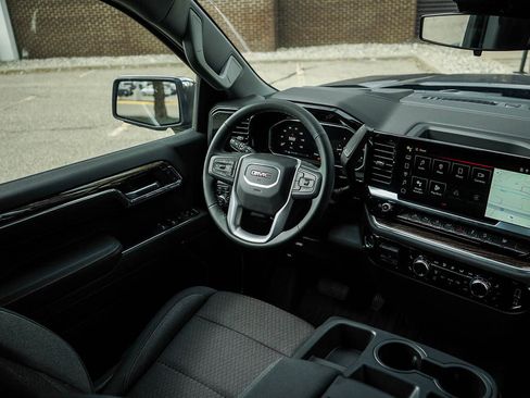 New 2026 GMC Sierra 1500 SLE AWD/4WD image 13