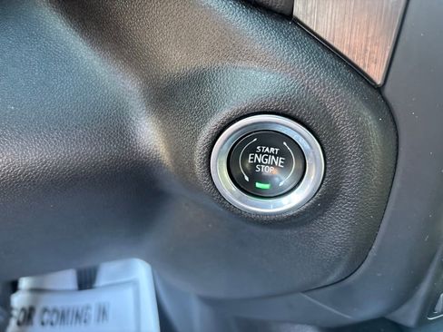 Used 2022 GMC Sierra 2500 AT4 w/ AT4 Preferred Package AWD/4WD image 18