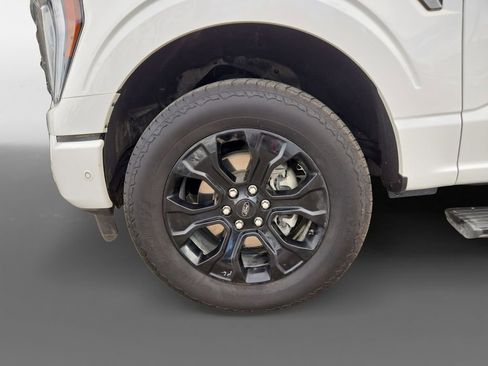 Used 2023 Ford F150 Platinum image 15