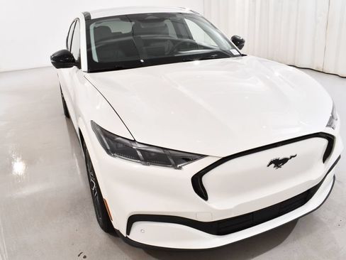 Used 2025 Ford Mustang Mach-E Premium AWD/4WD image 4