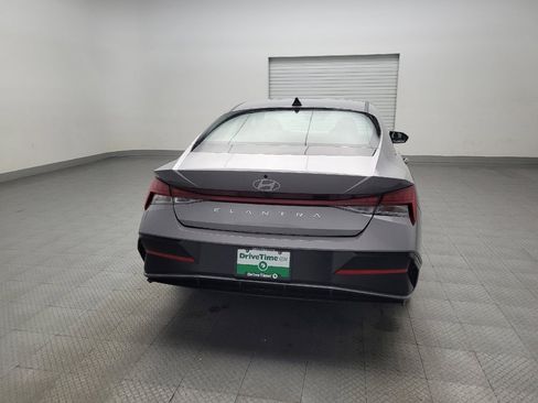 Used 2025 Hyundai Elantra SEL image 7