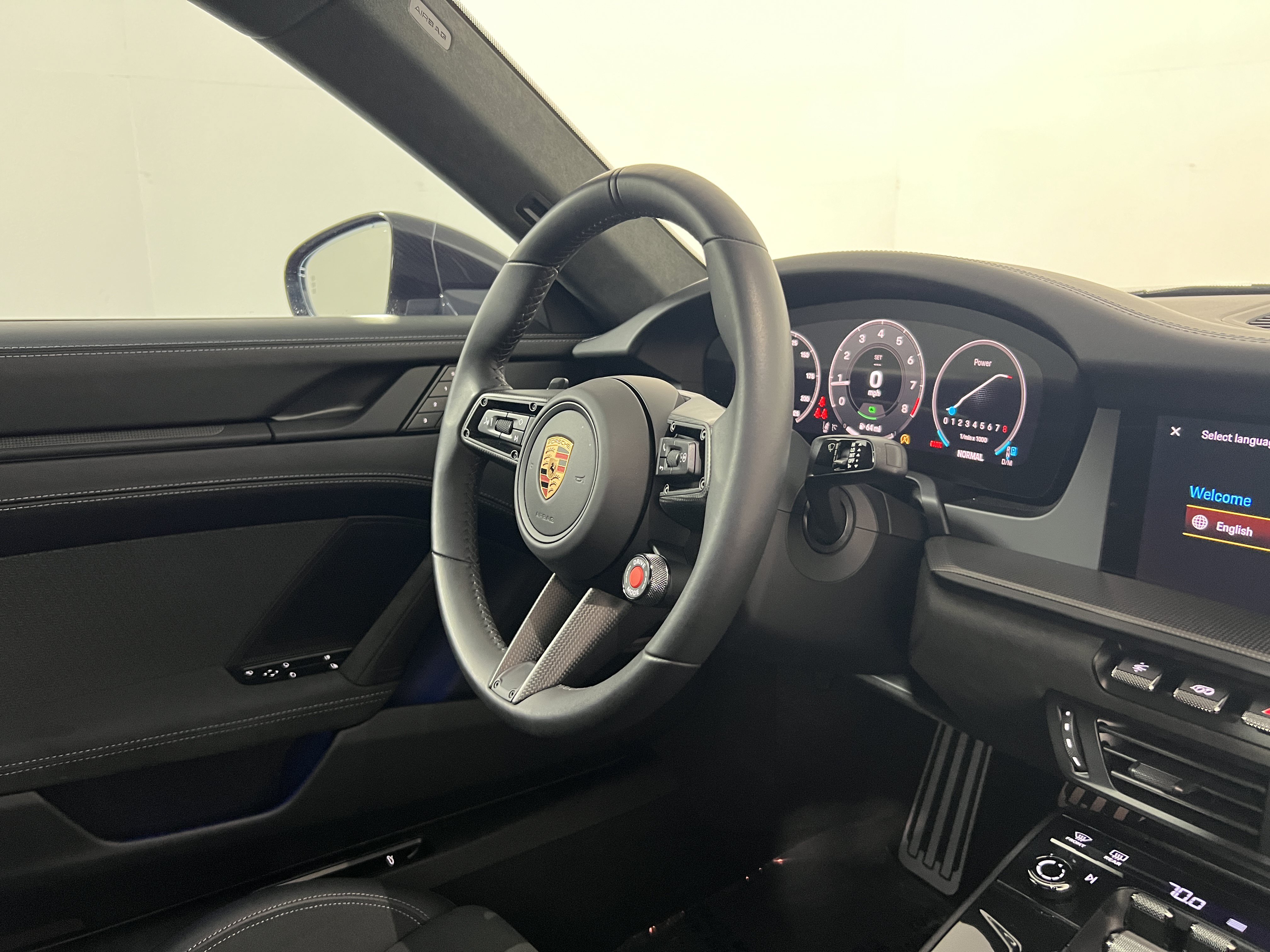 Certified 2025 Porsche 911 Carrera GTS RWD image 12