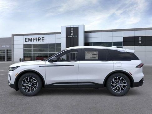 New 2026 Lincoln Nautilus Premier AWD/4WD image 3